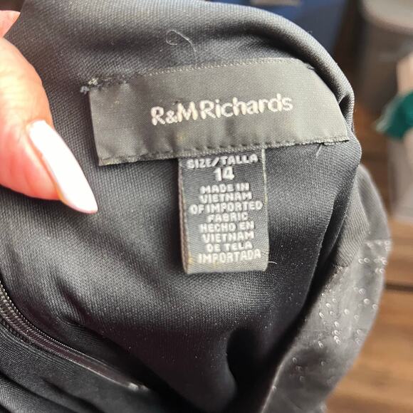 R & M Richards Cocktail Party Black Glittery Ruched Dress Asymmetrical Neck 14 - Picture 5 of 5